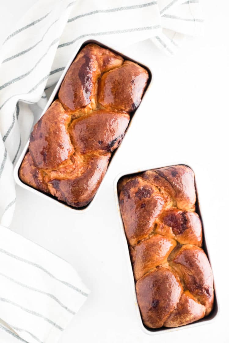 guava cream cheese babka