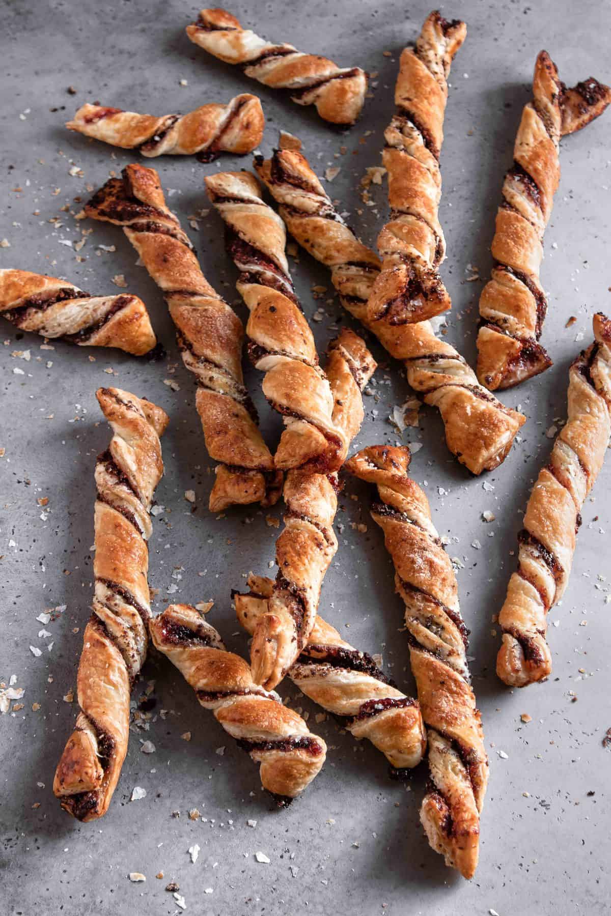 PuffPastry Twists With Cake Crumbs 