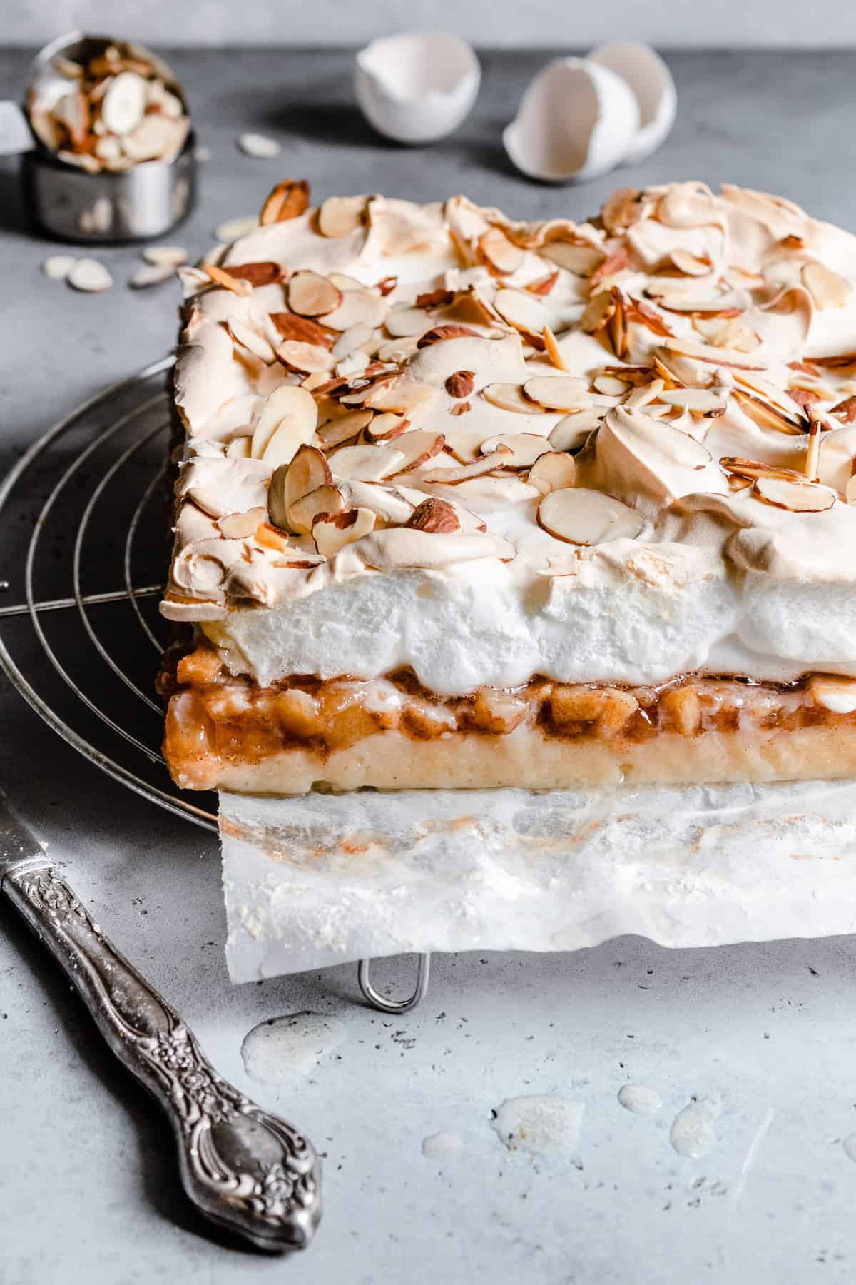 Apple bars topped with meringue.