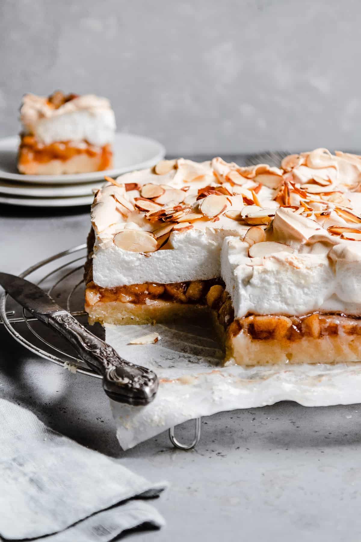 Apple bars topped with meringue.