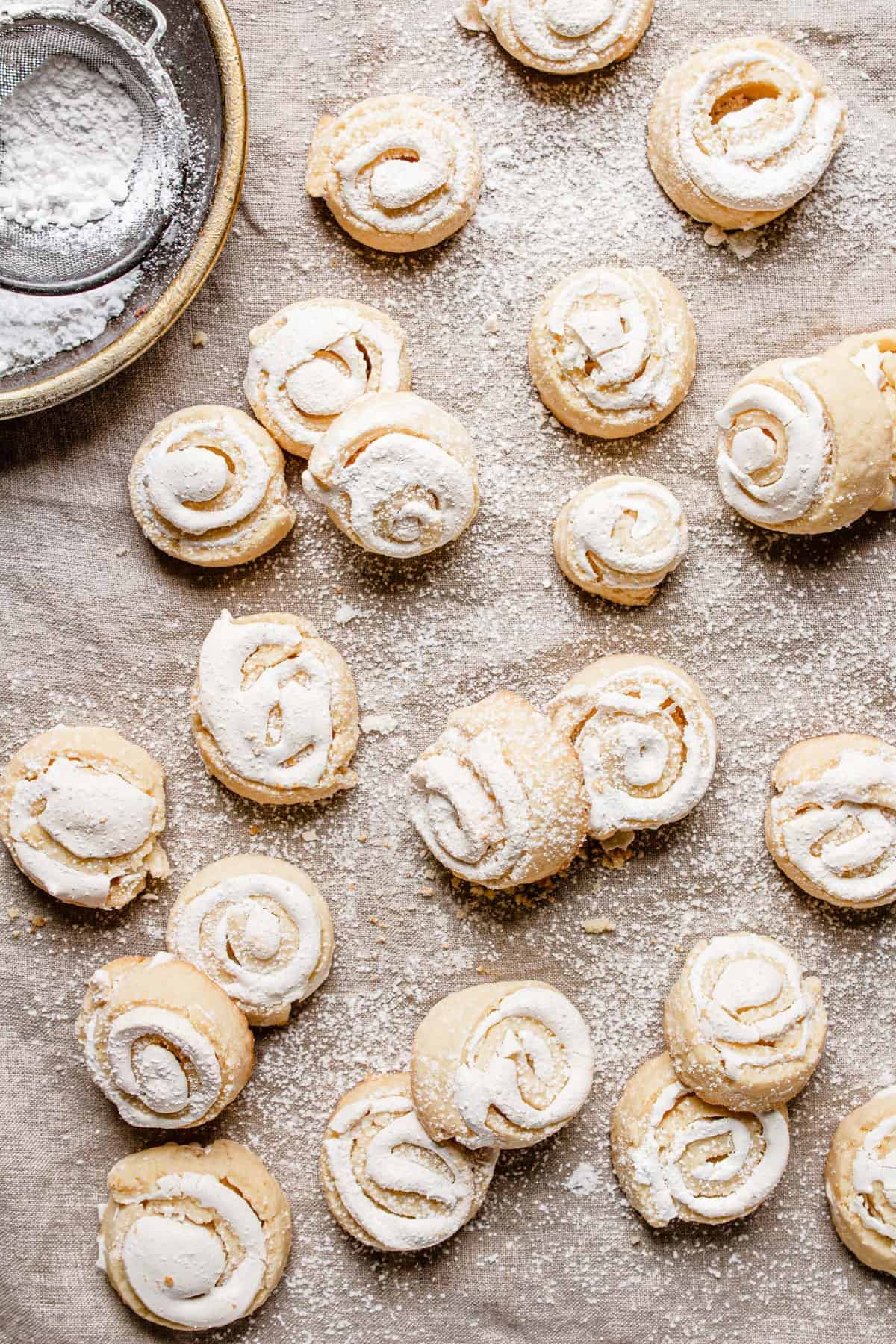 Butter meringue cookies dusted with powdered sugar