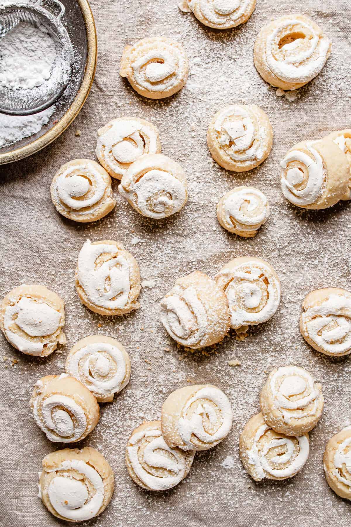 Butter meringue cookies dusted with powdered sugar