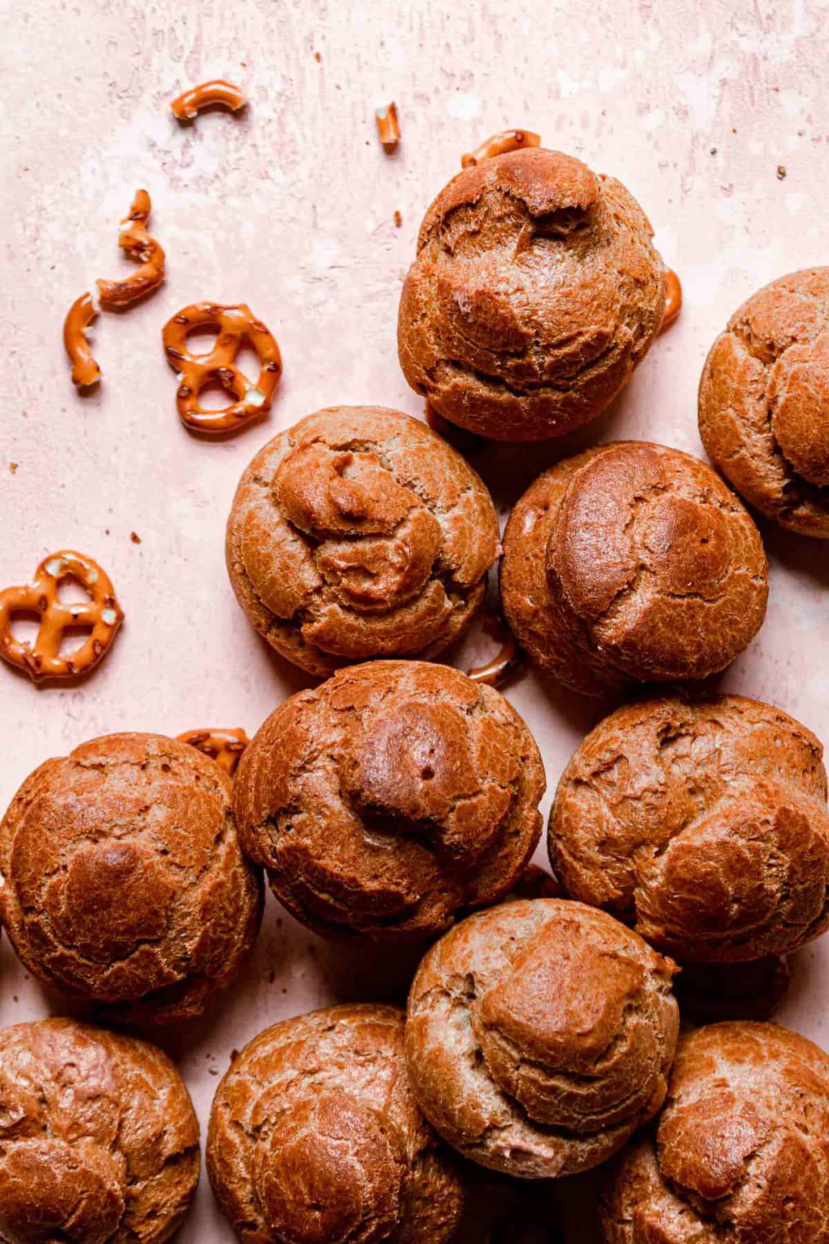 Pretzel chocolate cream-puffs recipe