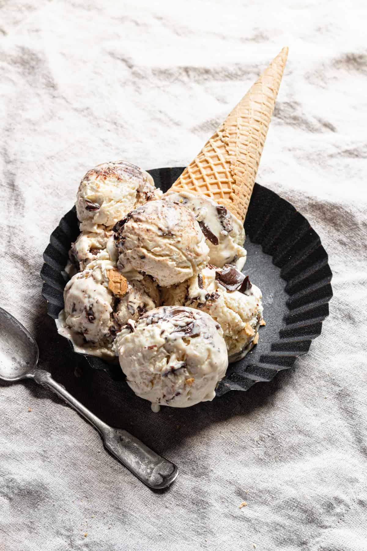 tahini chocolate ice cream 