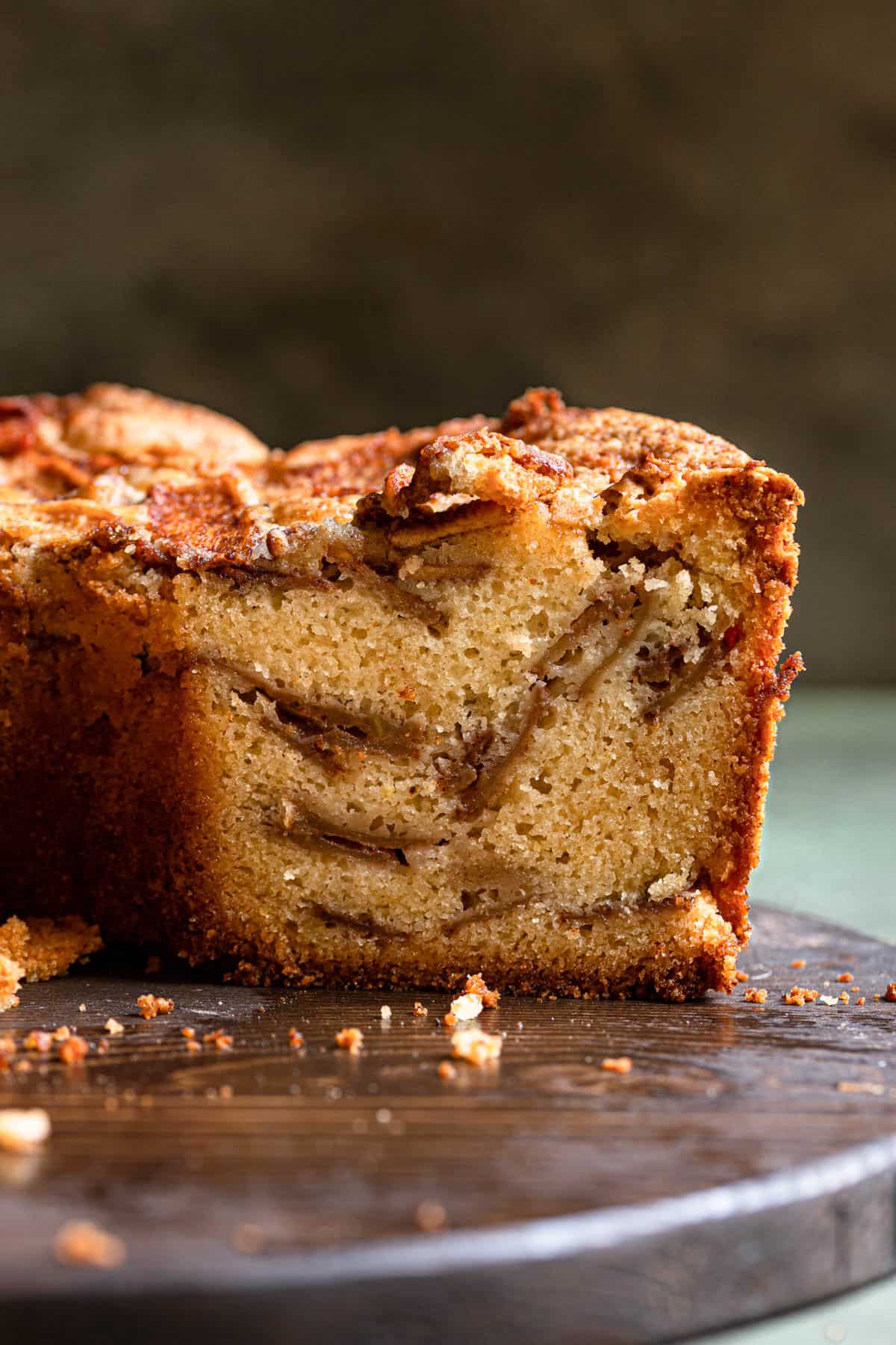The best apple cake with a unique interior and cinnamon.