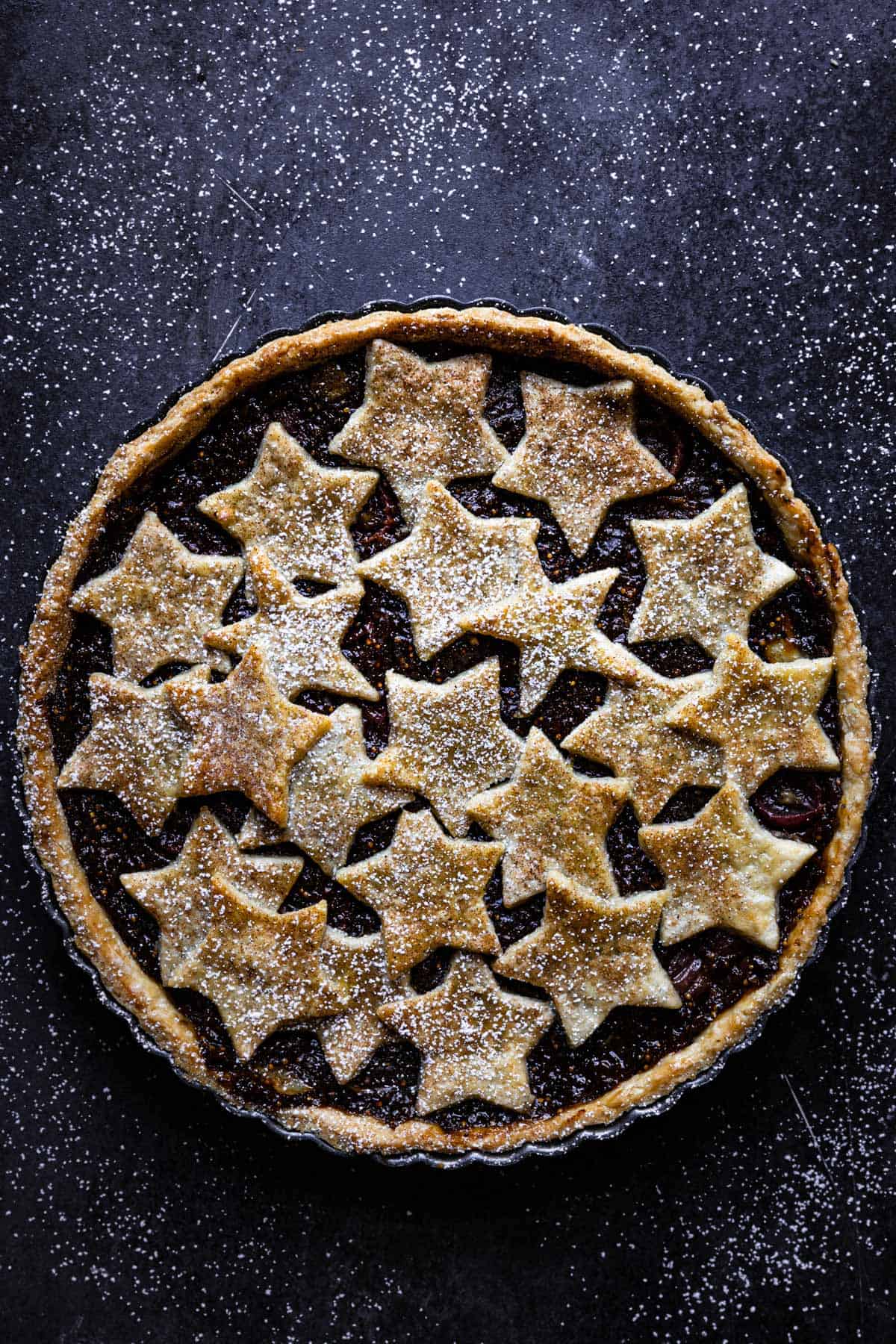 Dried and fresh fruit pie with nostalgic flavors.