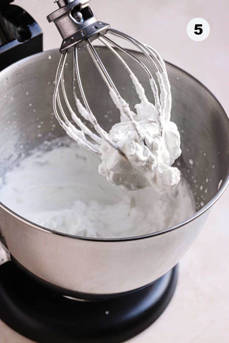 how to stabilize whipped cream recipe, six easy ways