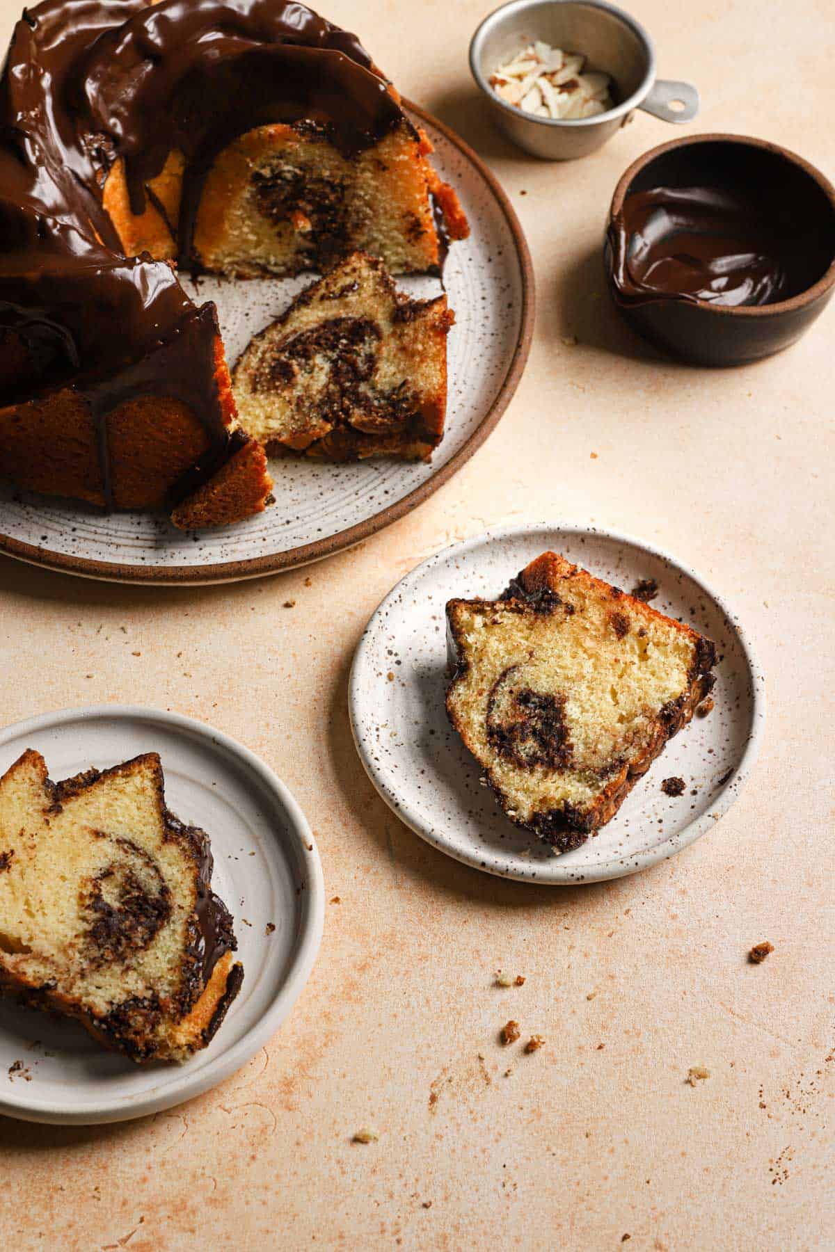 sliced pound cake 