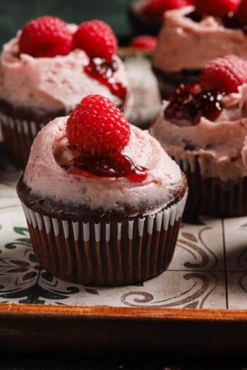 cropped-Chocolate-raspberry-cucpcake-5.jpg