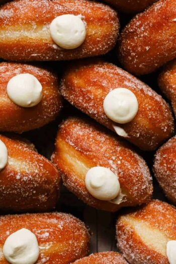 cropped-Bavarian-cream-filled-donuts-recipe.jpg