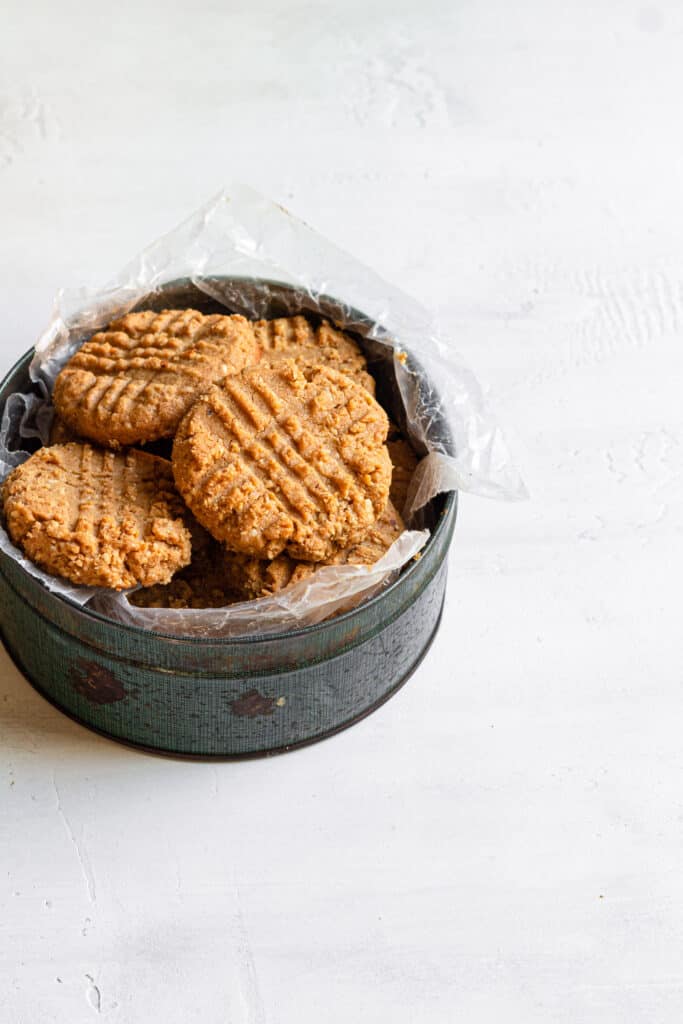 Gluten free peanut butter cookies, easy, fast and flourless