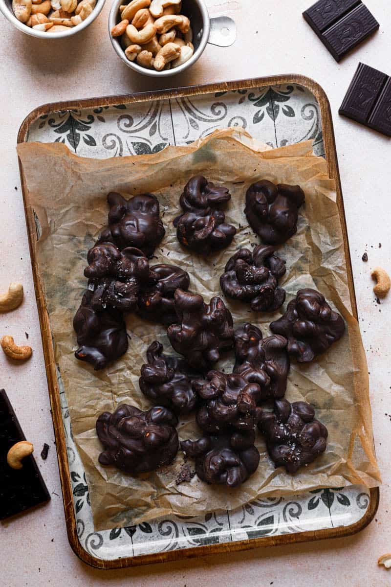 Easy Chocolate covered Cashews Recipe (Clusters)