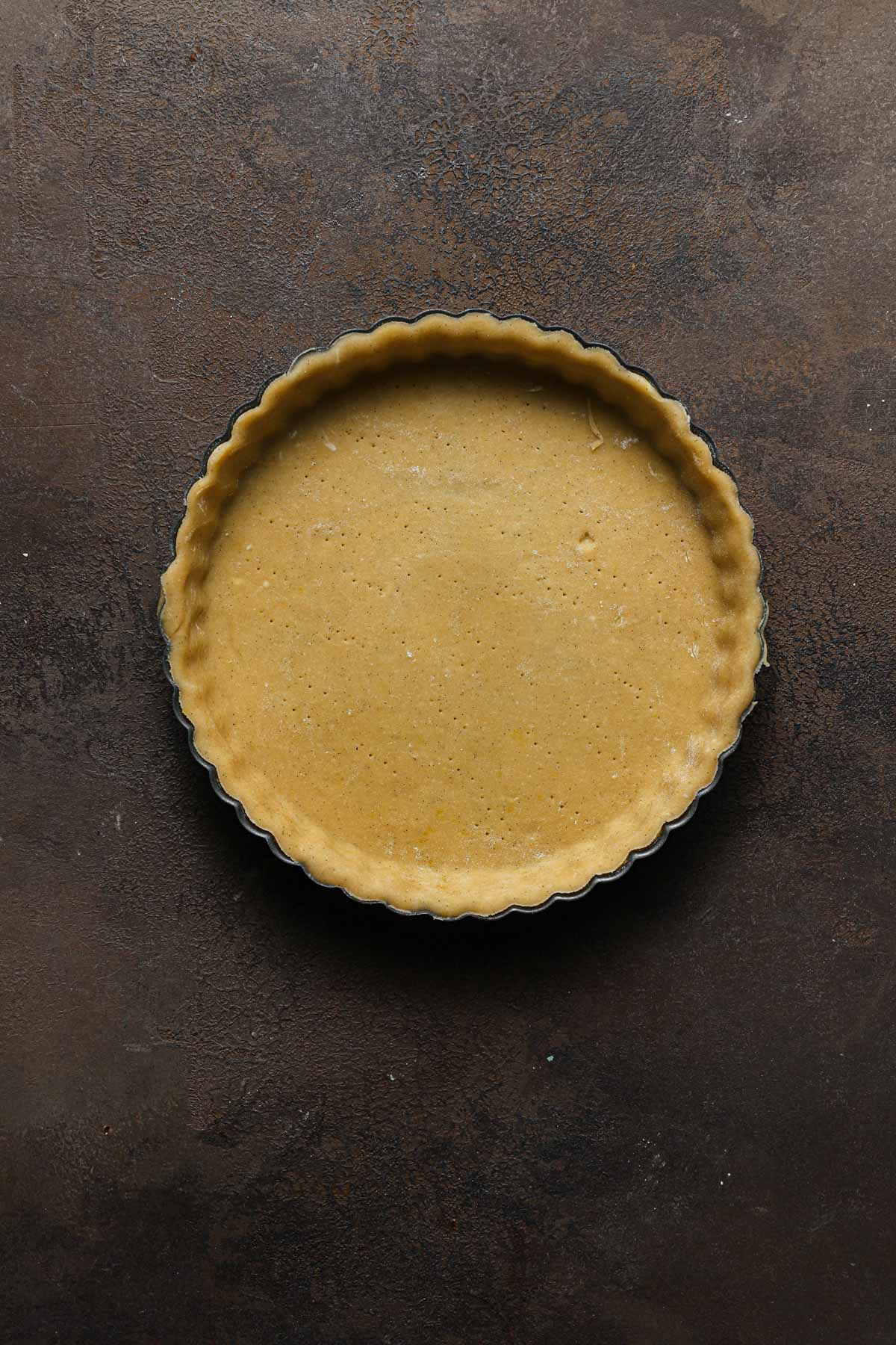 Un baked italian shortcrust.