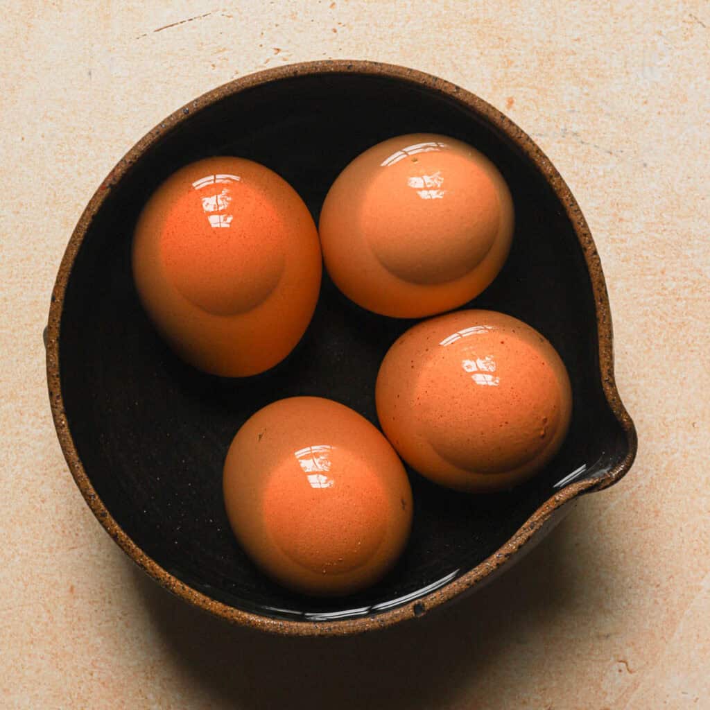 How To Bring Eggs To Room Temperature, a quick guide