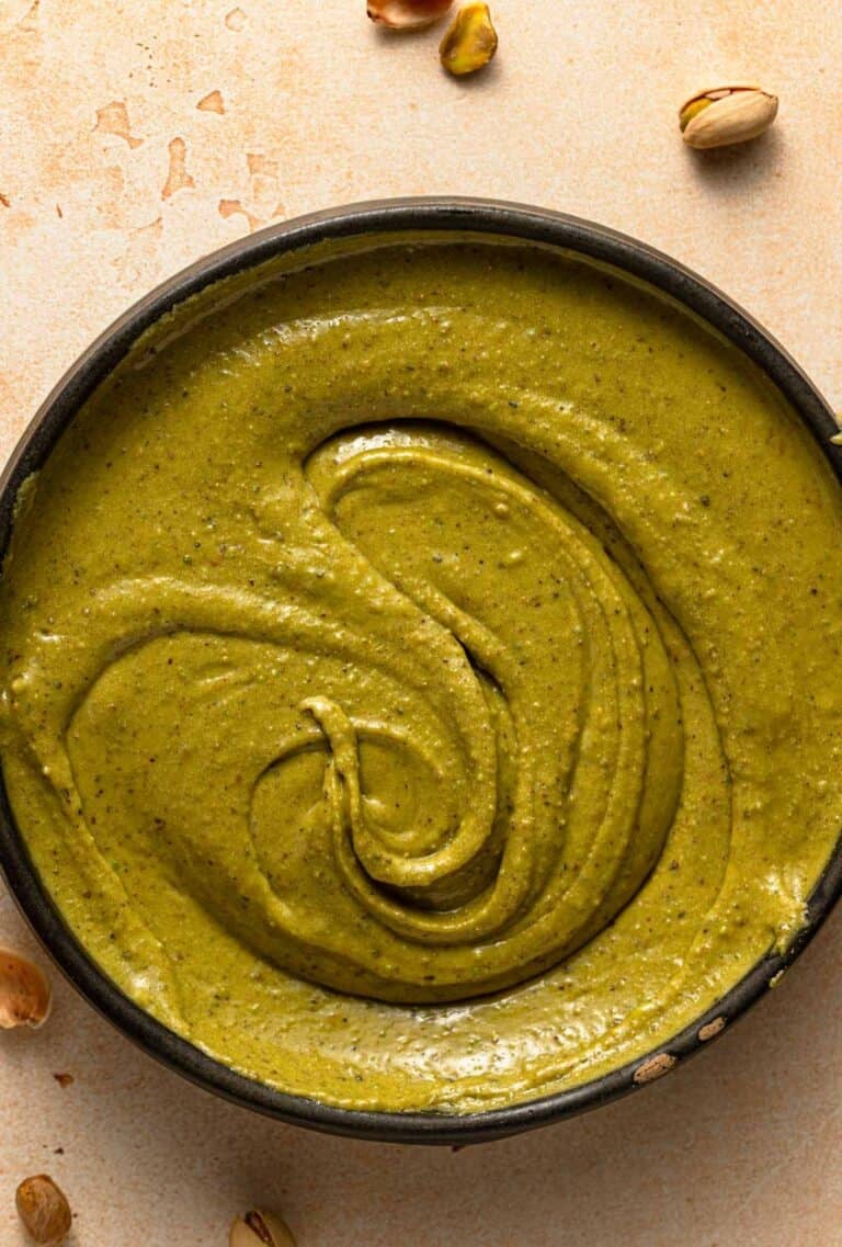 Pistachio Cream Recipe (4 ingredients)