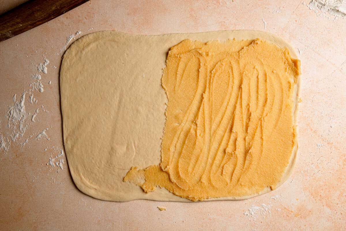 A dough topped with almond cream.