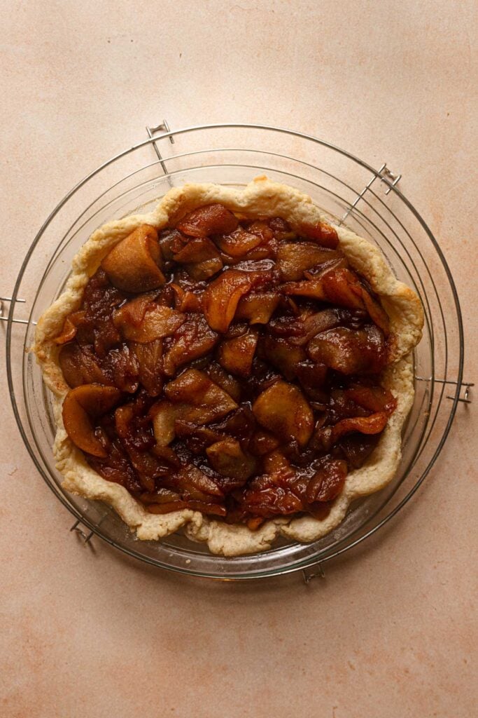 Pie crust filled with cooed apple-cinnamon filling.